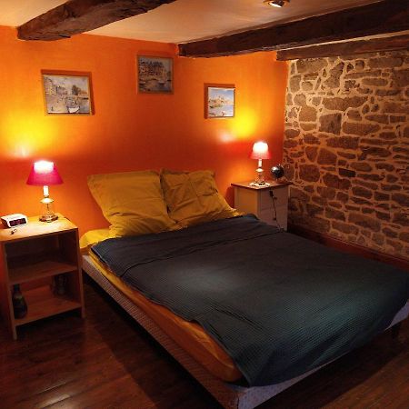 Maison En Granit Bleue Lanhelin Zewnętrze zdjęcie