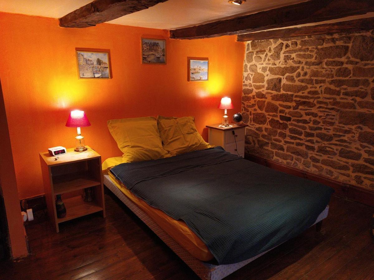 Maison En Granit Bleue Lanhelin Zewnętrze zdjęcie