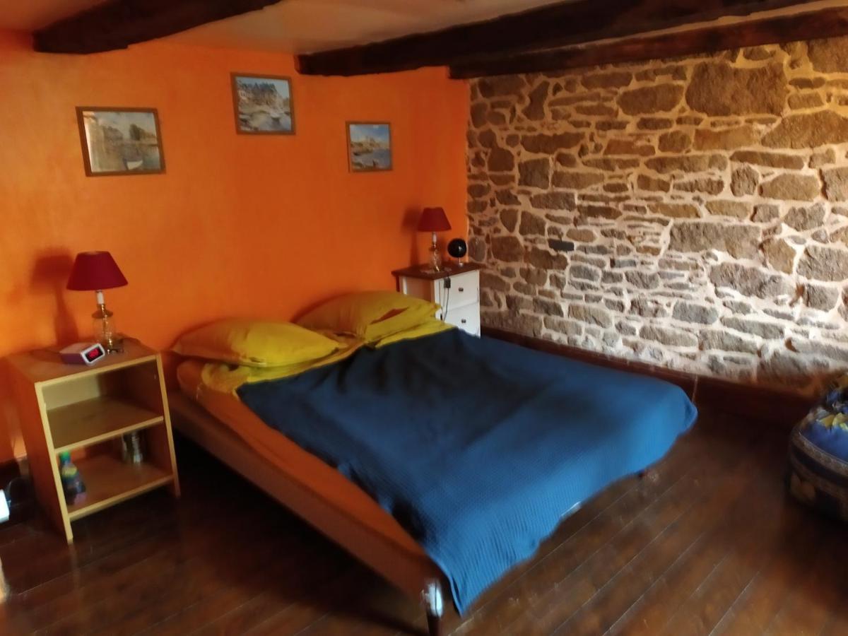 Maison En Granit Bleue Lanhelin Zewnętrze zdjęcie